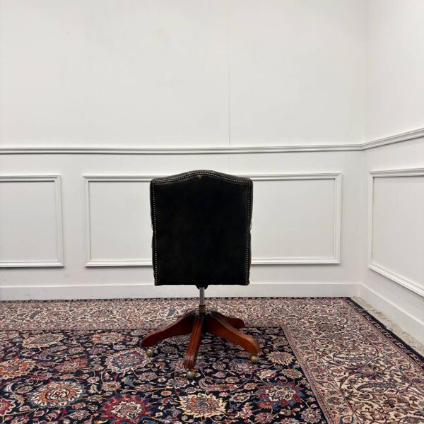 Chaise de bureau Wade Chesterfield en anglais