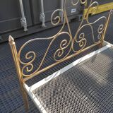 1-seater bed in gilded metal