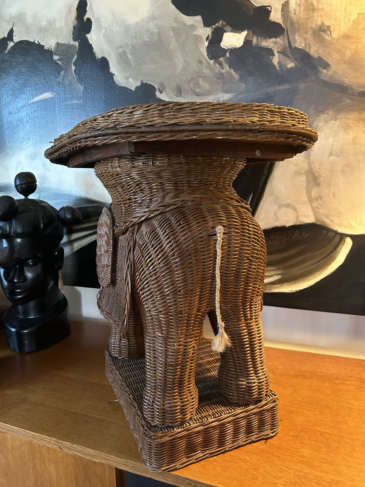 Rattan Elephant table in the style of Vivaï del Sud, Italy 1970