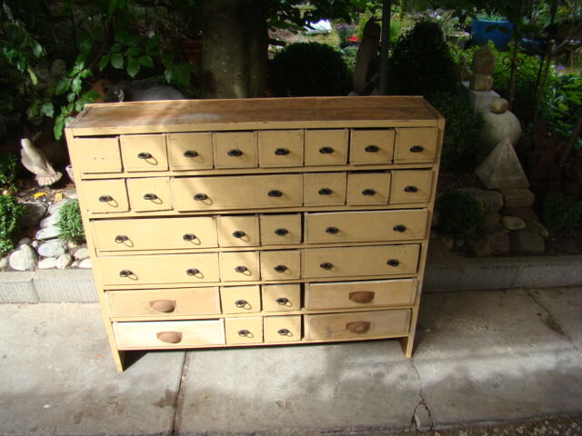 Handcrafted multitiroir furniture.