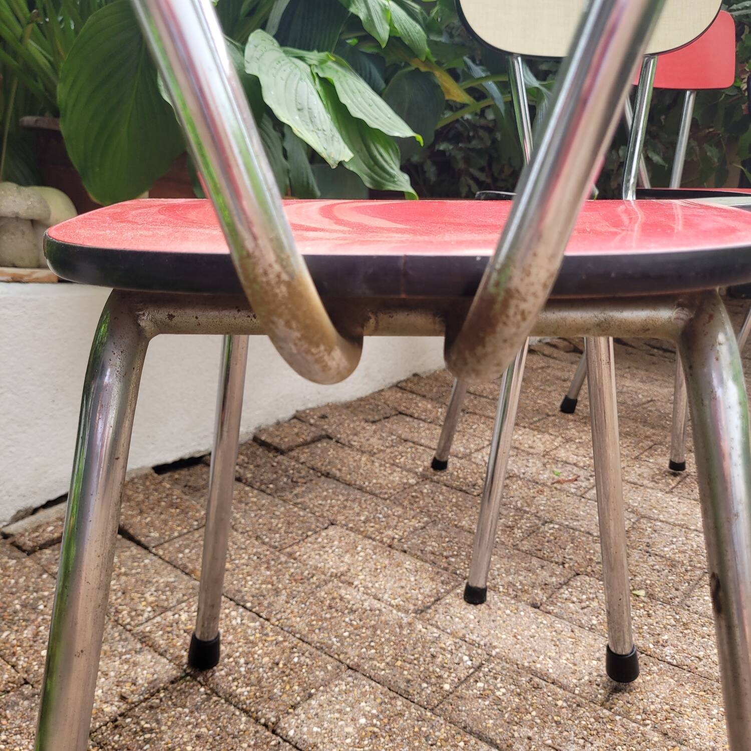 5 Red and Pale Green Formica Chairs – Vintage Retro