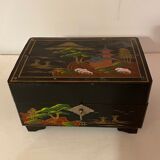 Japanese Jewelry Box in Brown Lacquer Wood and Painting "Mount Fuji"