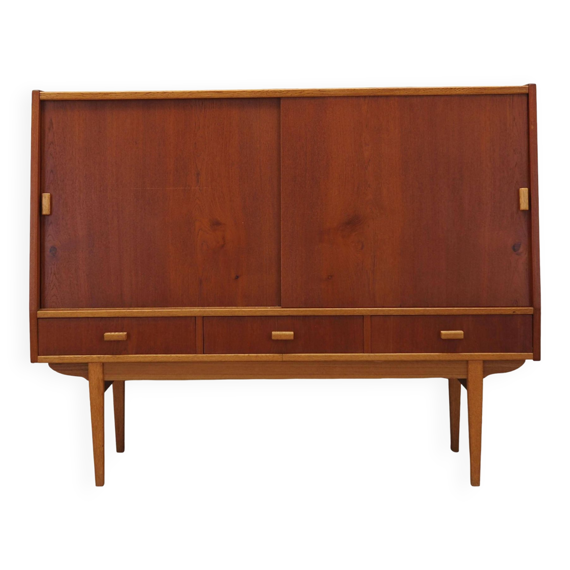 Buffet haut en teck, design danois, années 1960, production : Danemark