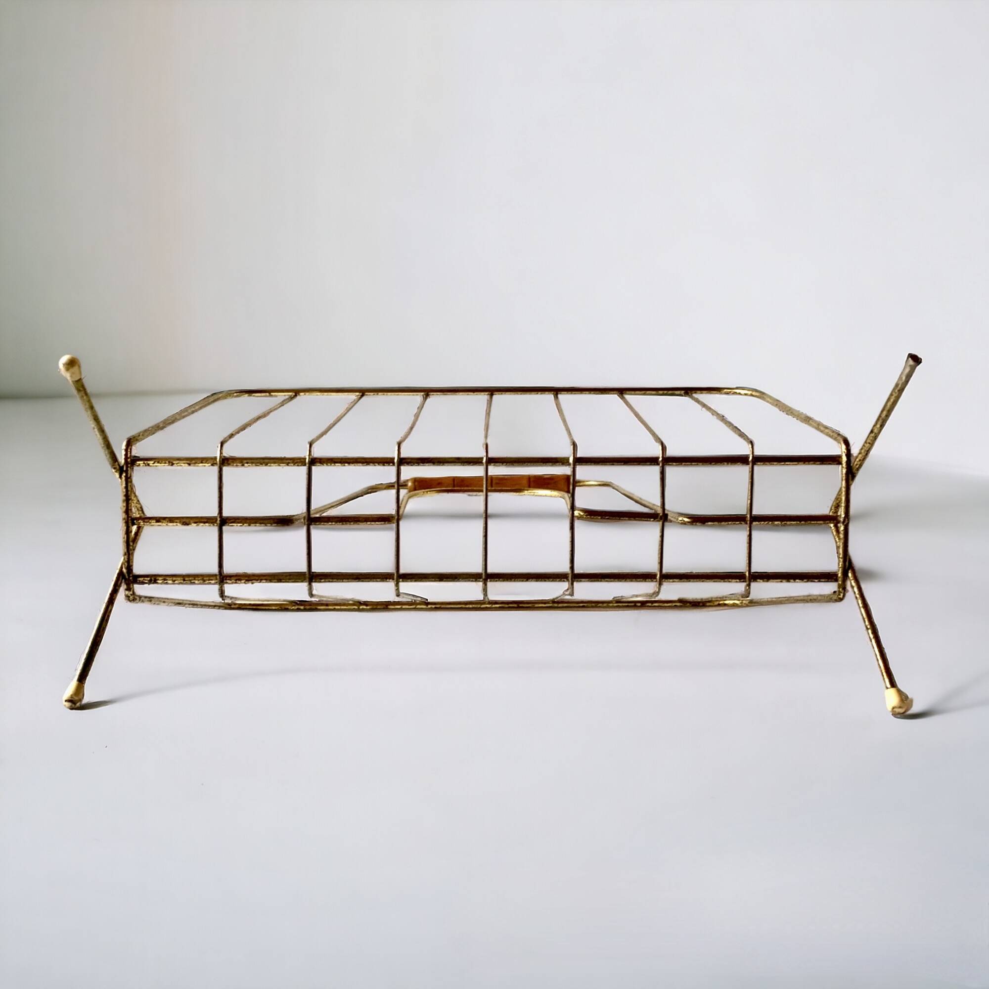 Porte-revue vintage en laiton