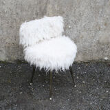 Vintage chair in white moumoute