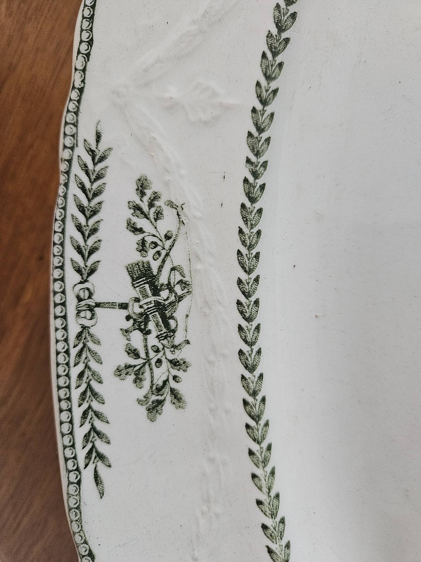 Serving dish