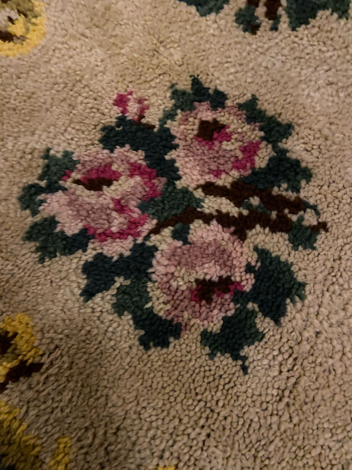 Round vintage wool rug 145cm