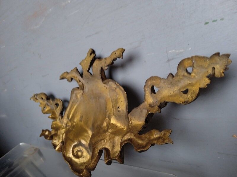 Pediment ornament gilded bronze furniture st Louis XV