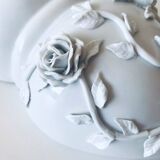 Ex-voto porcelain vase