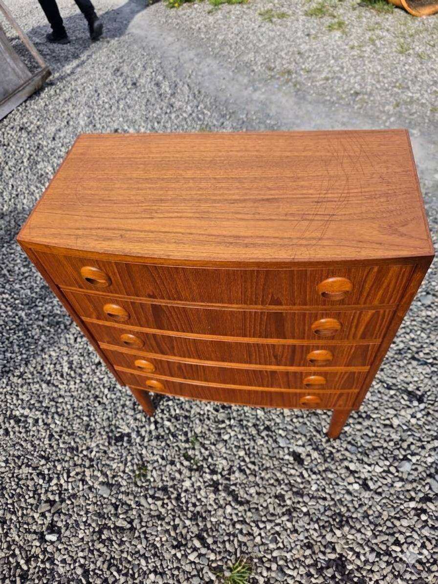 Scandinavian curved teak commode, Kai Kristiansen, 1960