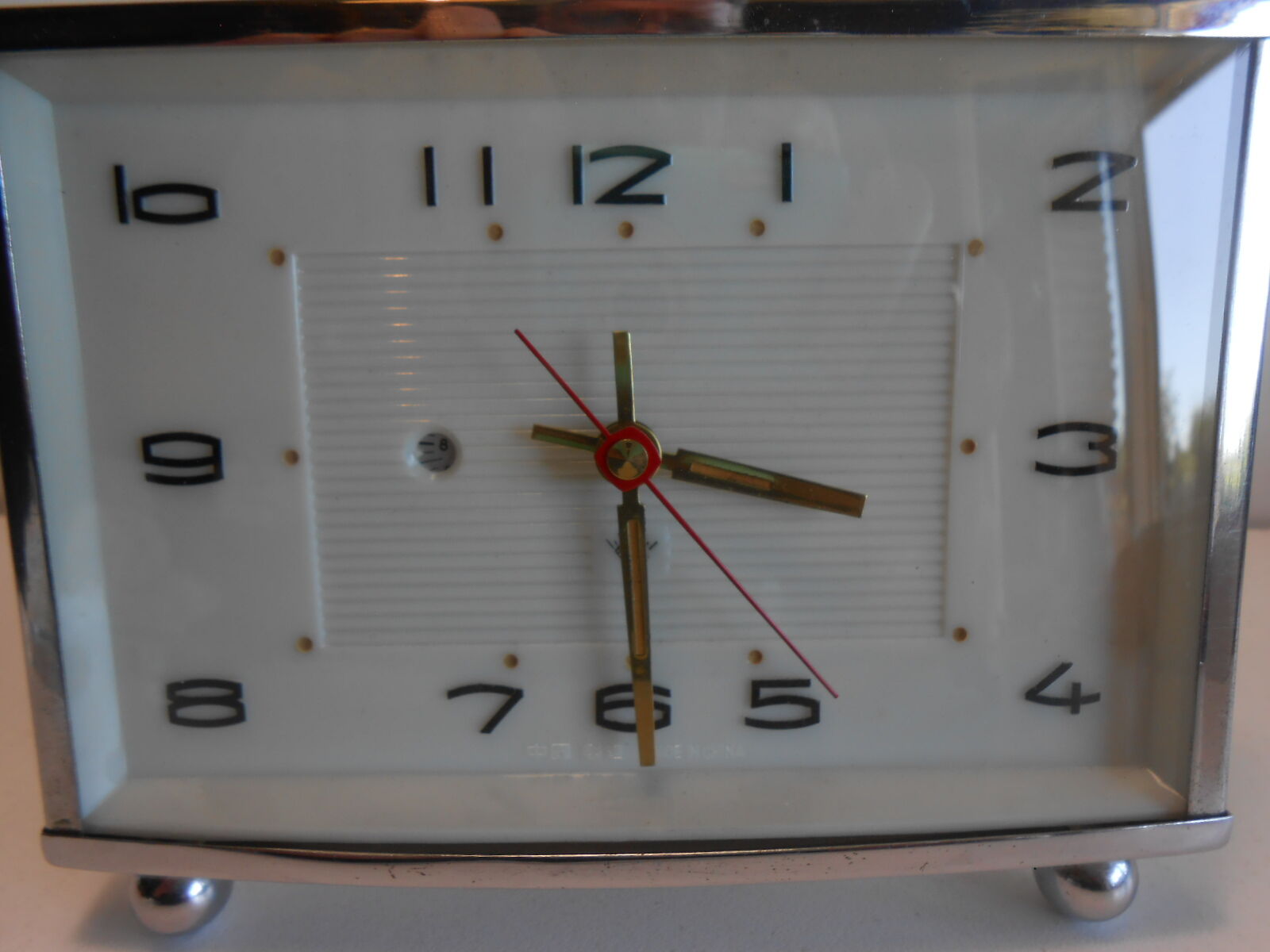 Reveil diamond vintage bakelite chrome
