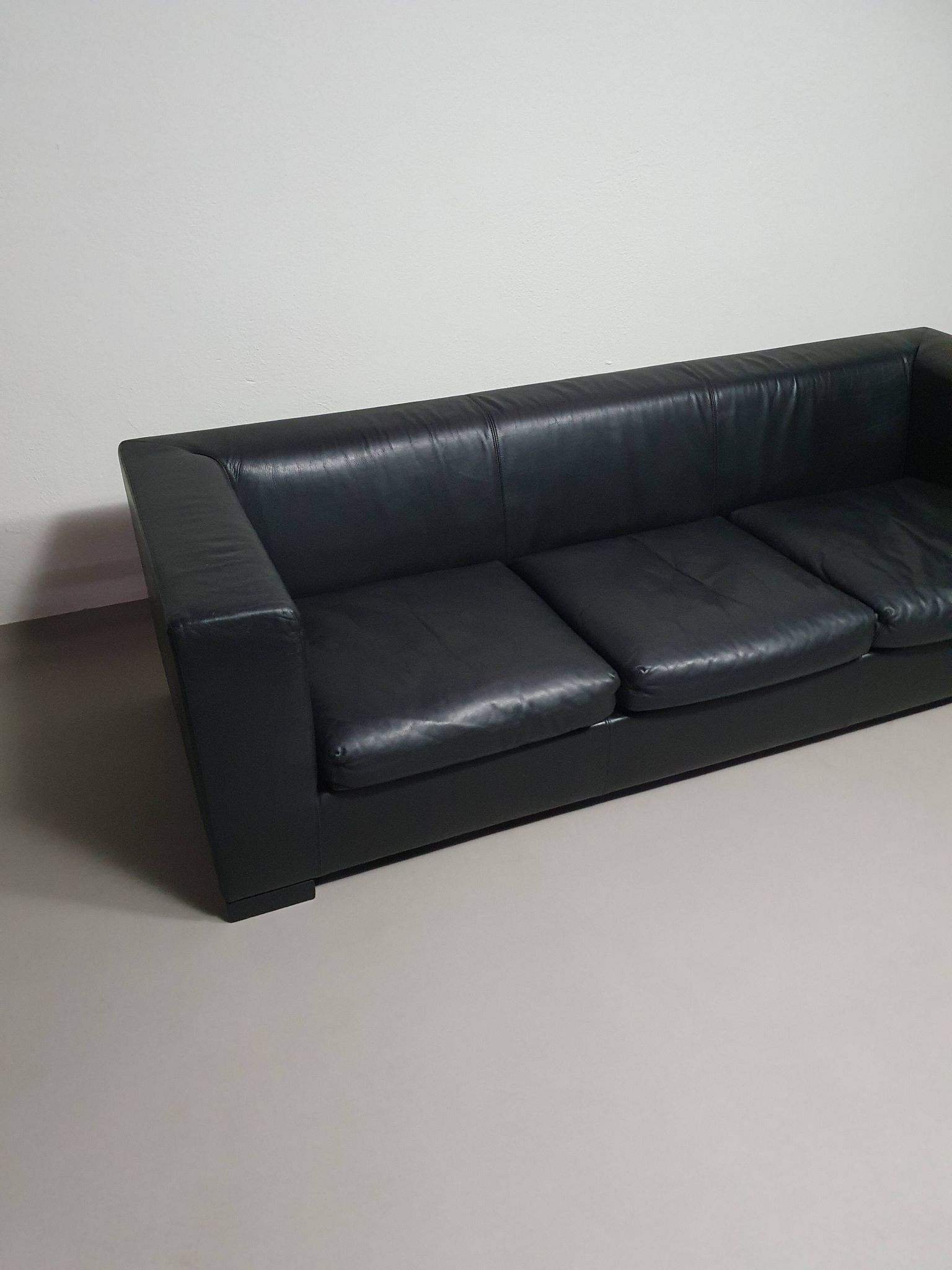 Wittmann leather sofa Camin by Paolo Piva