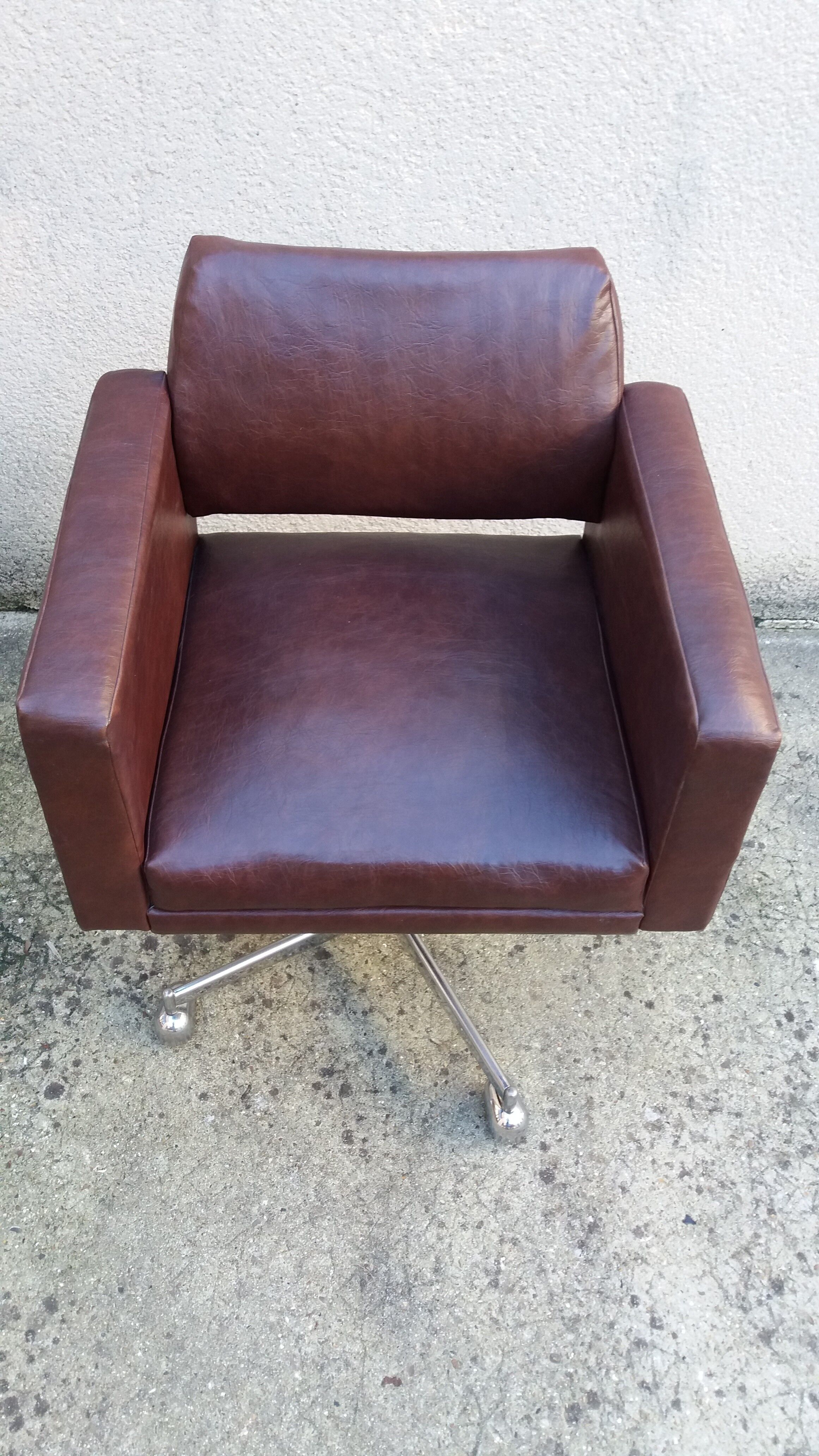 Faux leather Office armchair