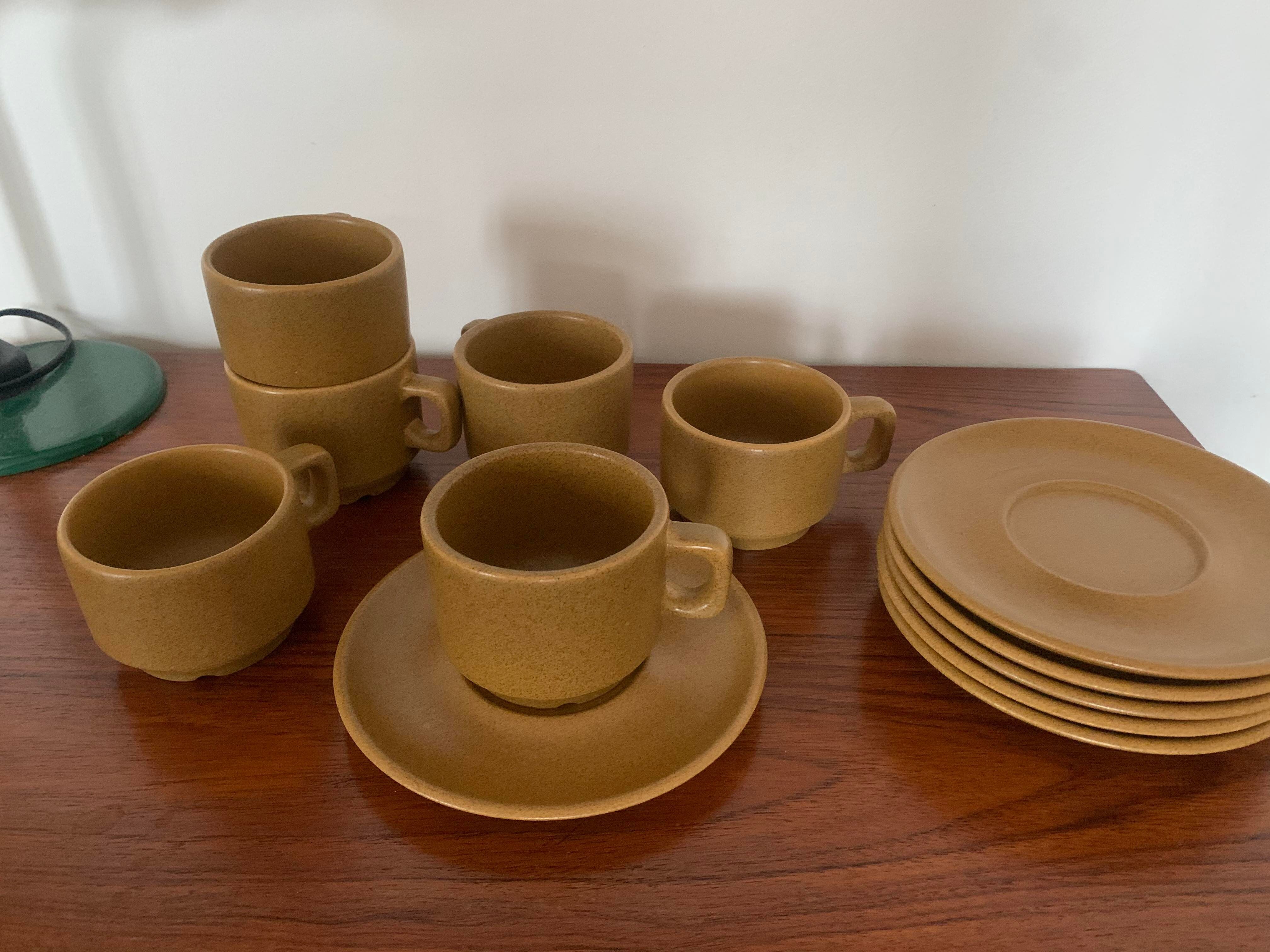 6 tasses à café en grès céramique