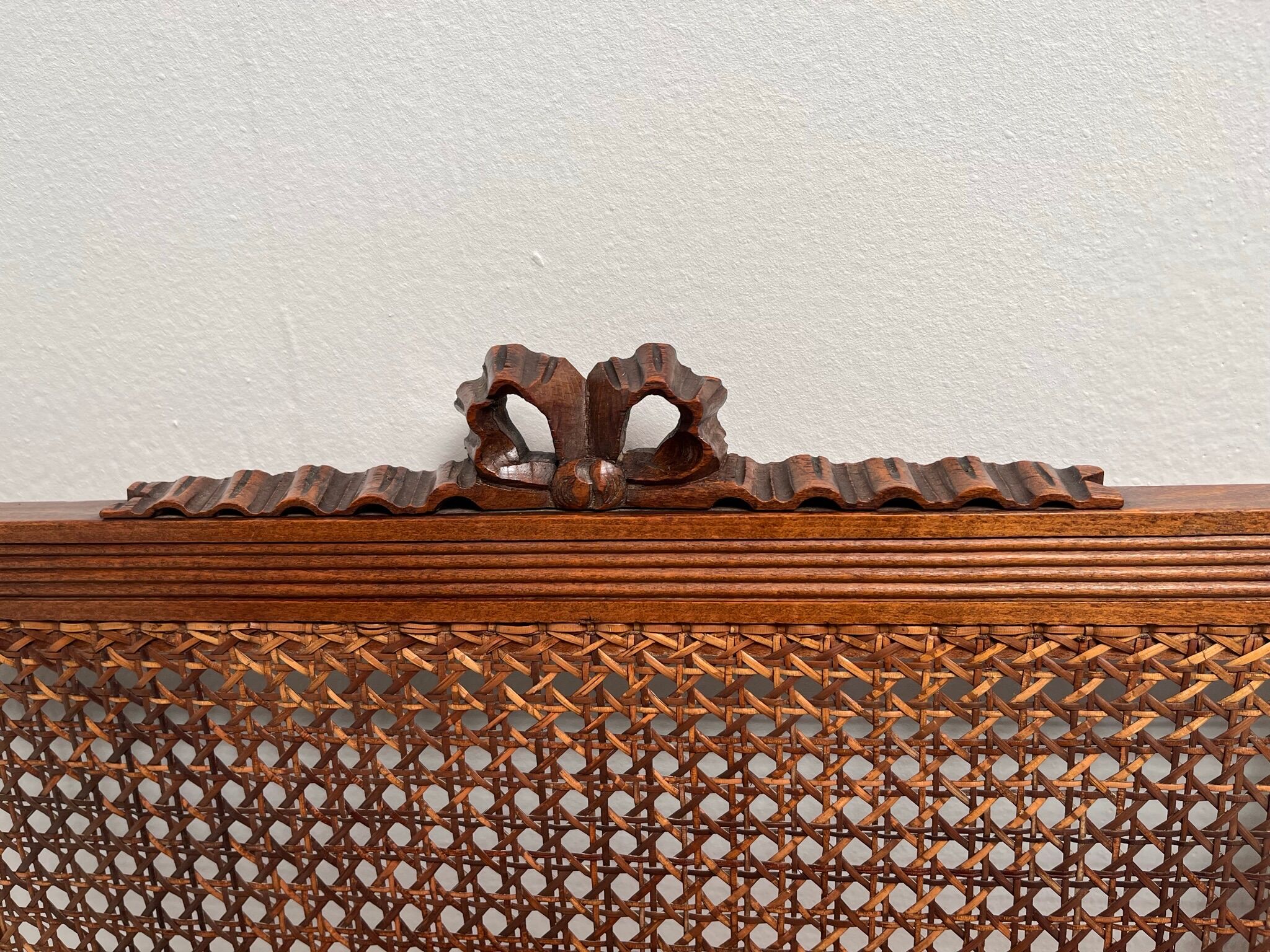 Paire de fauteuils cannés - Époque Louis XVI