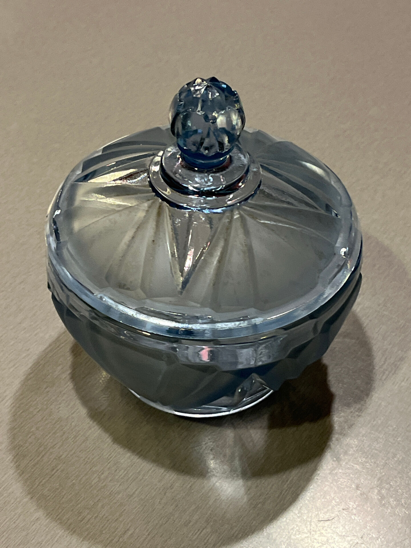 Vintage blue azure glass bonbonnière / sugar bowl – Vallérysthal (Condition