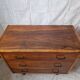 Commode vintage en noyer