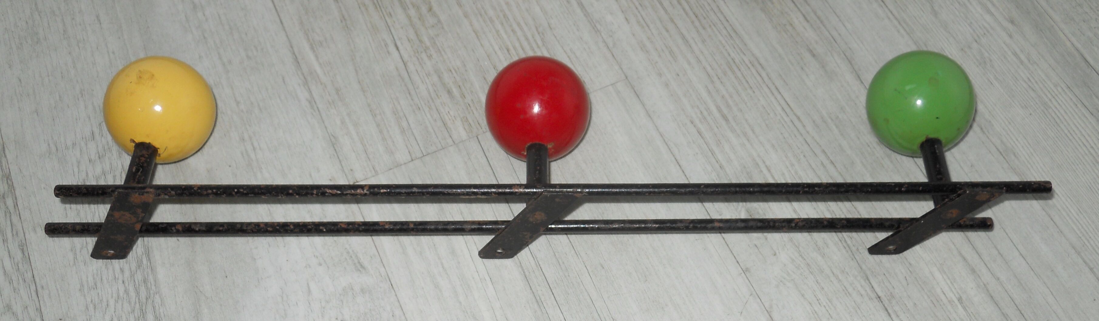 Wall coat rack multicolored wooden balls