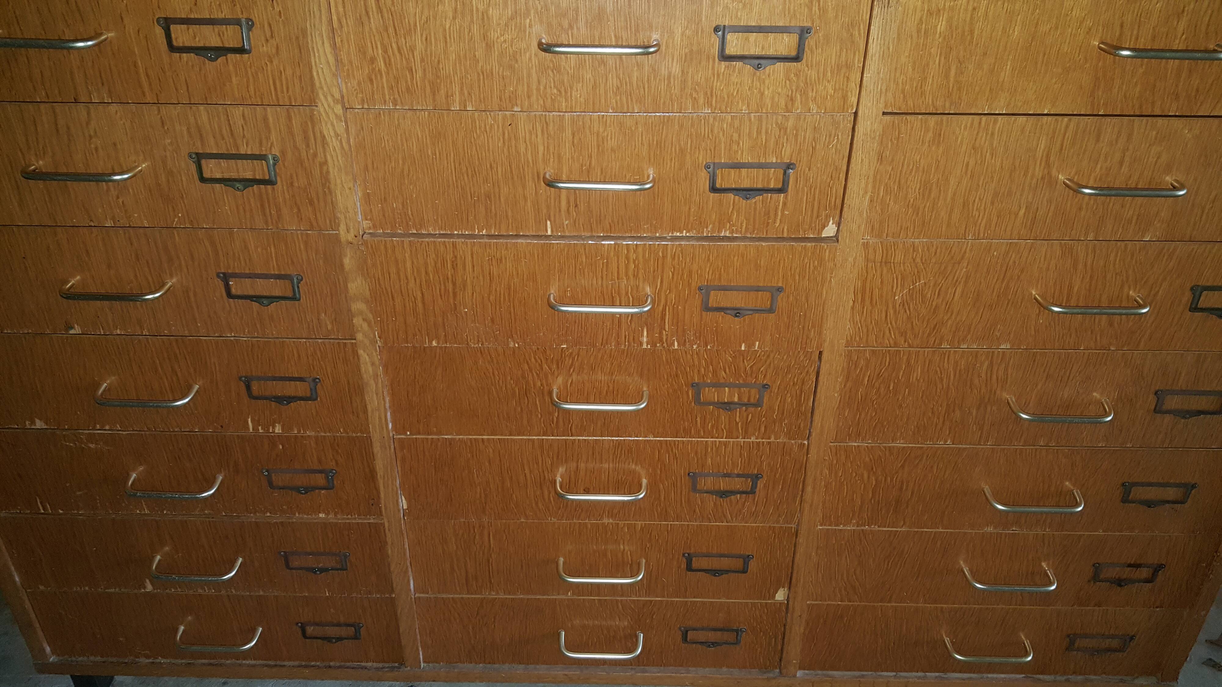 Meuble a tiroirs vintage ecole