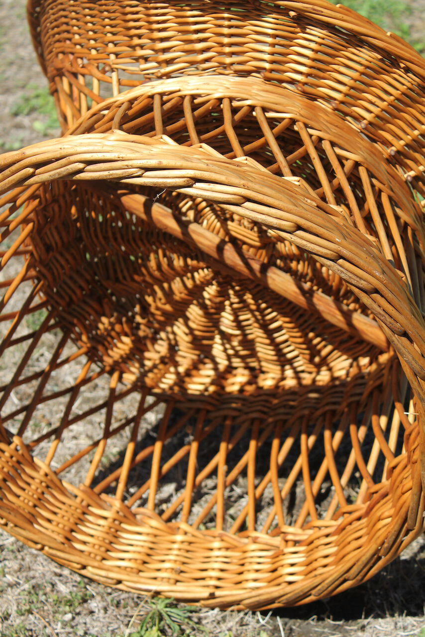 Vintage wicker chairs and table