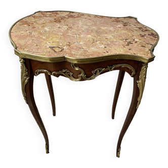 Table rognon Napoleon III de style Louis XV dessus marbre