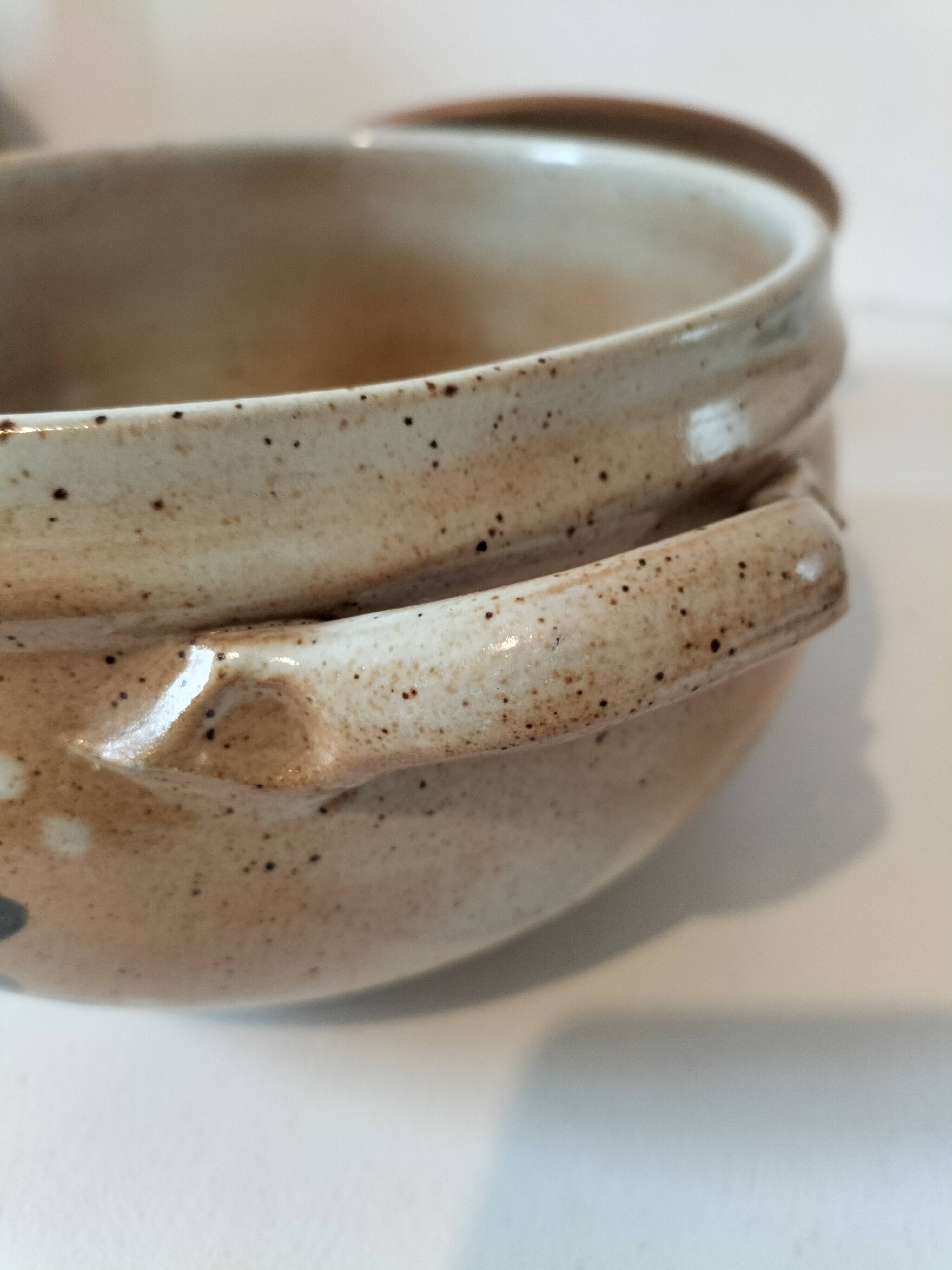 Vintage stoneware soup tureen from the Marais – rustic charm, cottagecore spirit.