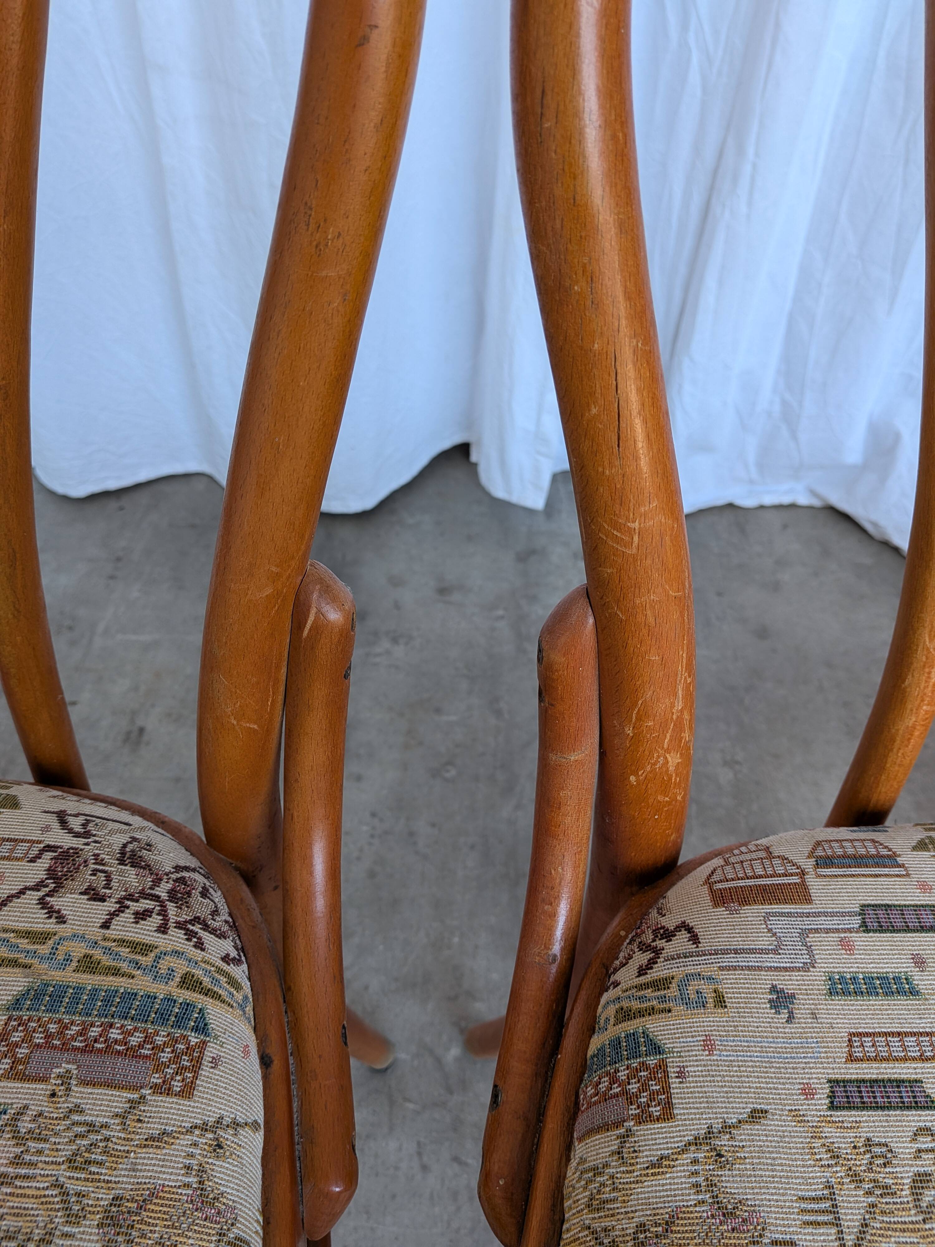 Ensemble de 6 chaises de salle à manger Thonet en bois courbé avec assise en tissu / Années 1970 Mid-Century Bistr