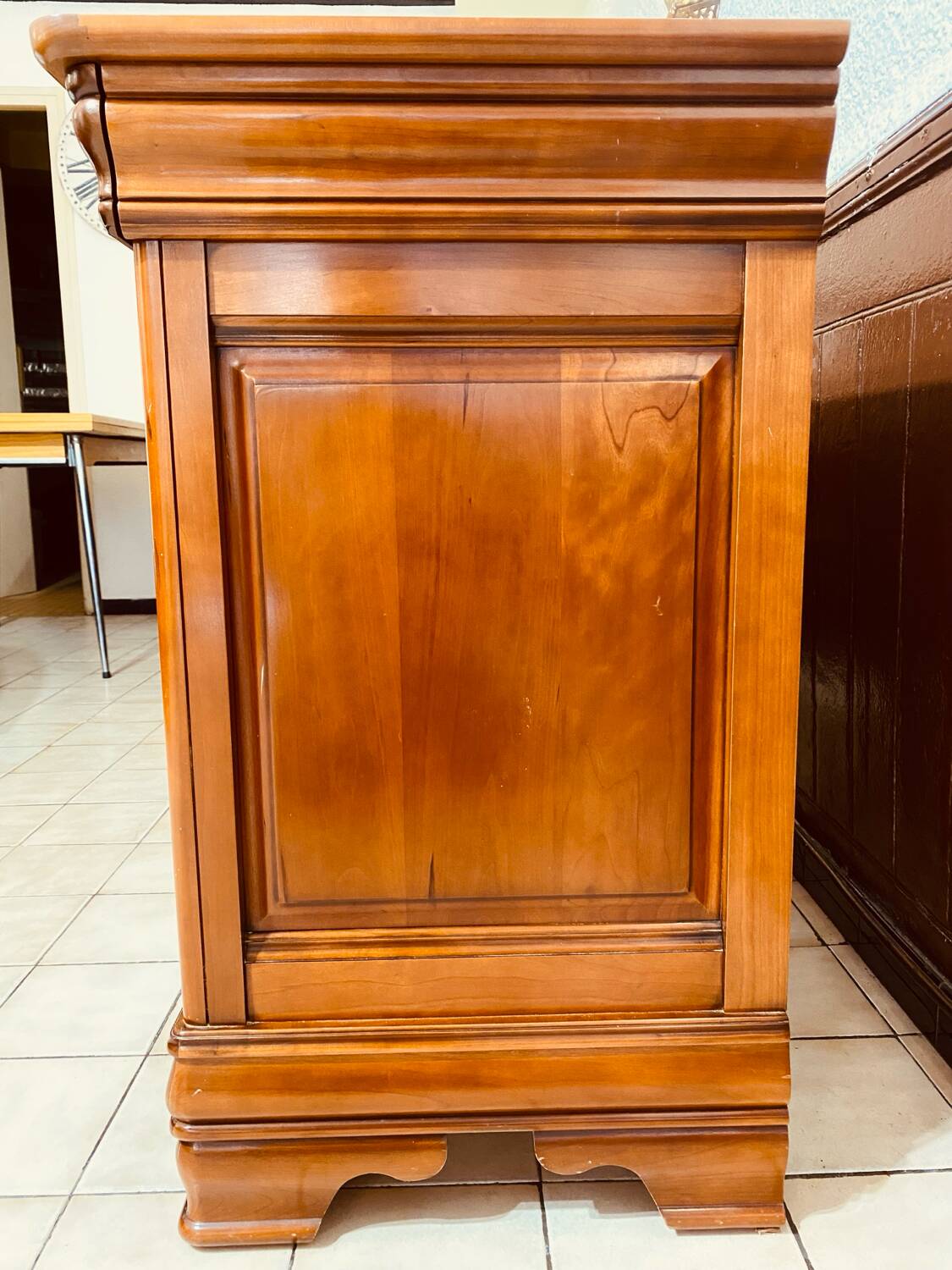 Solid wood chest of drawers – 4 drawers – Refined classic style