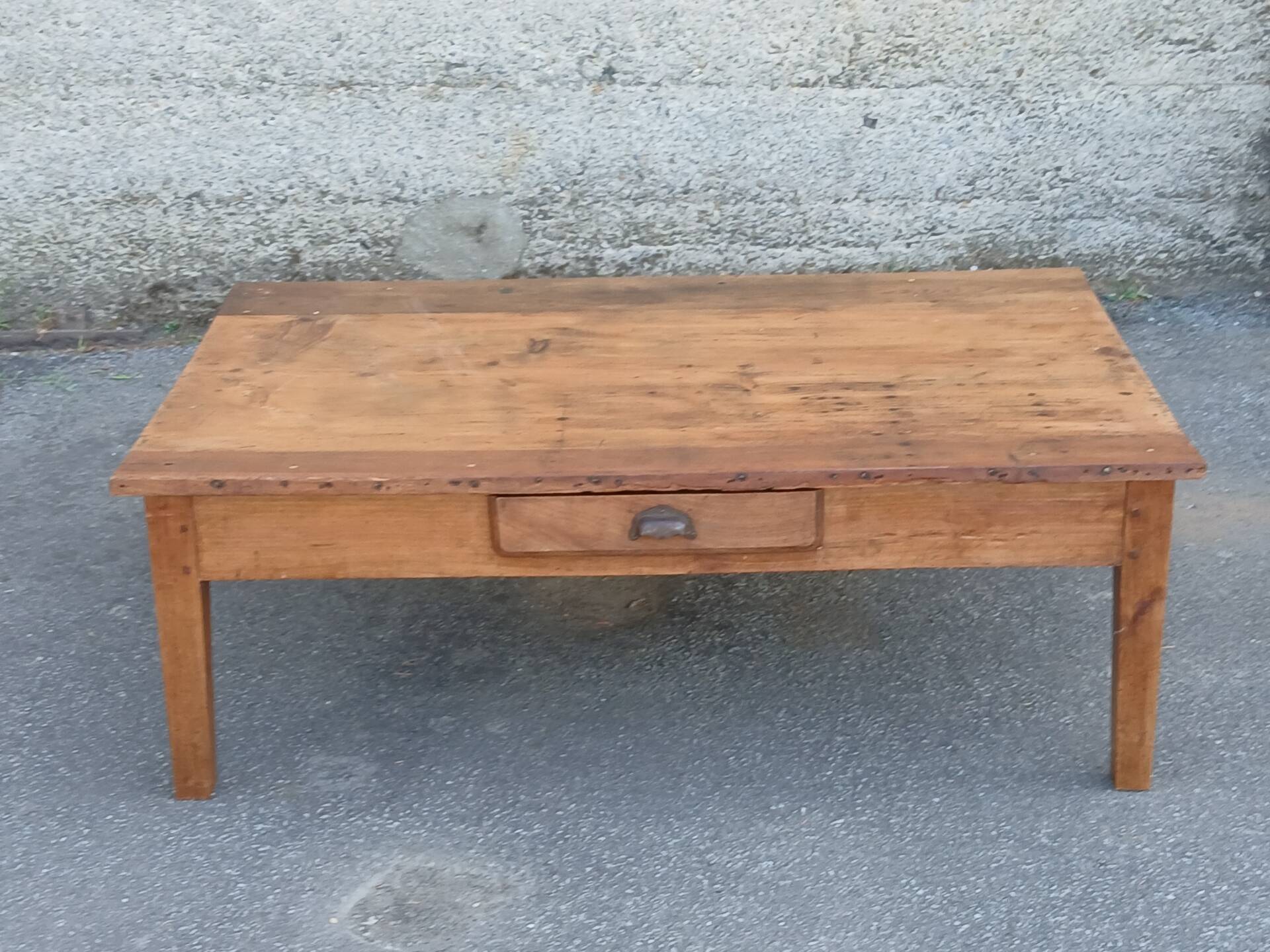 Table basse de ferme