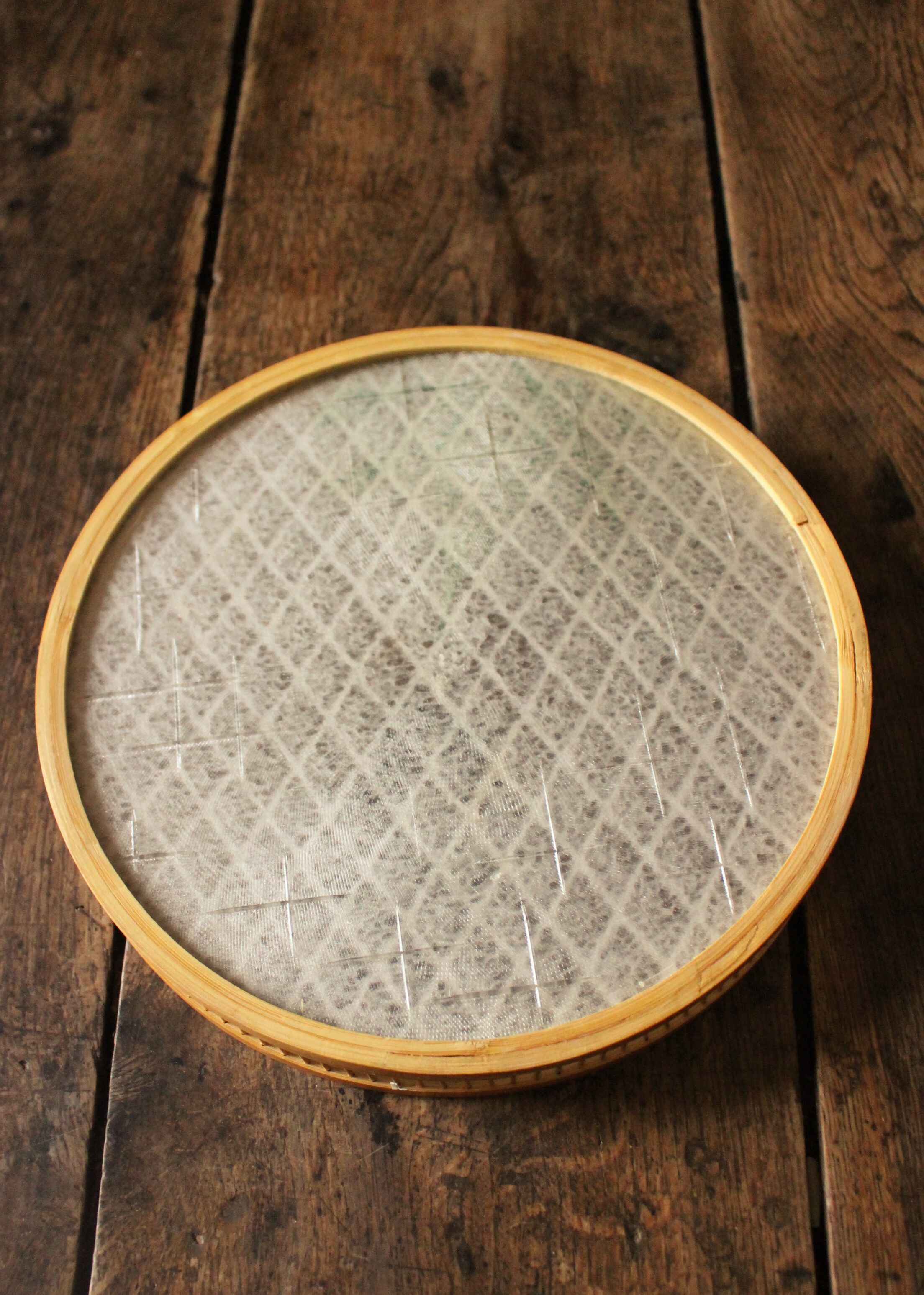 Round tray bamboo vintage butterflies