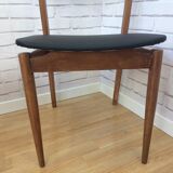 Lot of 2 Scandinavian chairs