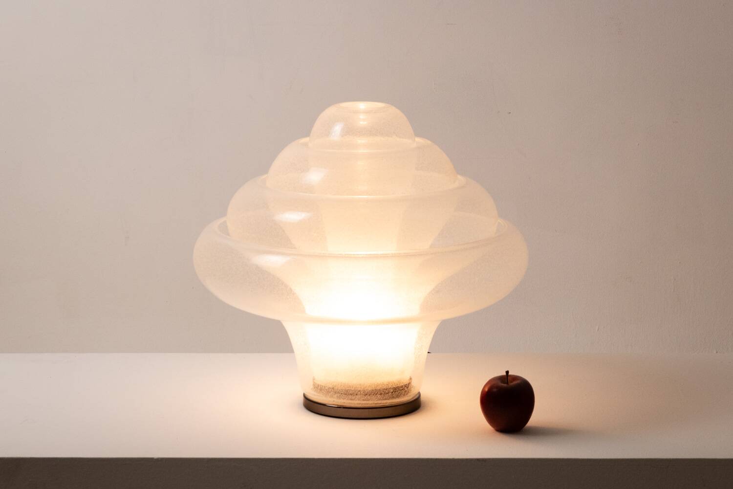Carlo Nason. Lampe « Lotus » en verre. Italie, circa 1980.