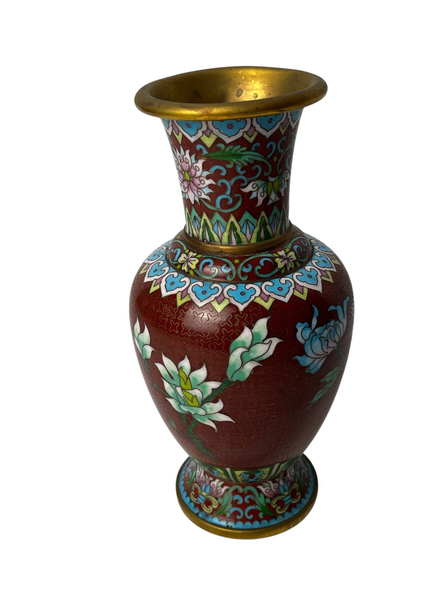 Chine, vase en cloisonné chrysanthèmes début XXème