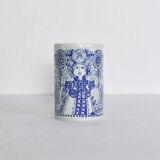 Decorative porcelain vase by Bjørn Wiinblad for Nymölle Denmark