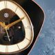 Horloge formica vintage pendule murale silencieuse "SMI noir orange"
