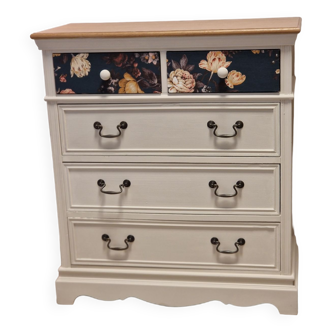 Flowered chest of drawers