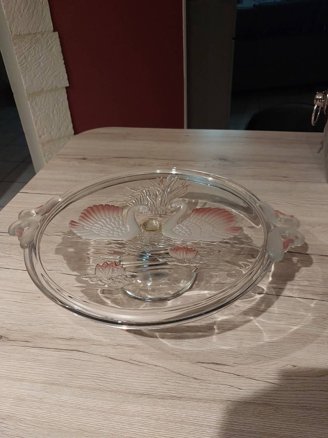 Pink Swan Pie Dish