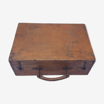 Wooden storage case 1920