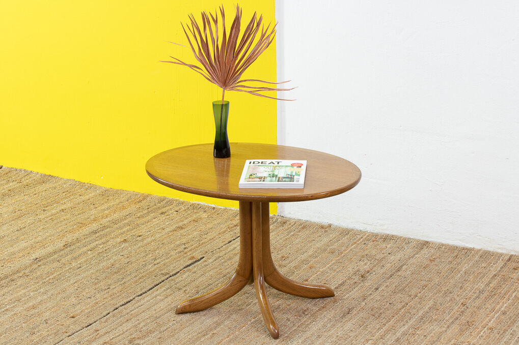 Scandinavian coffee table 80 cm