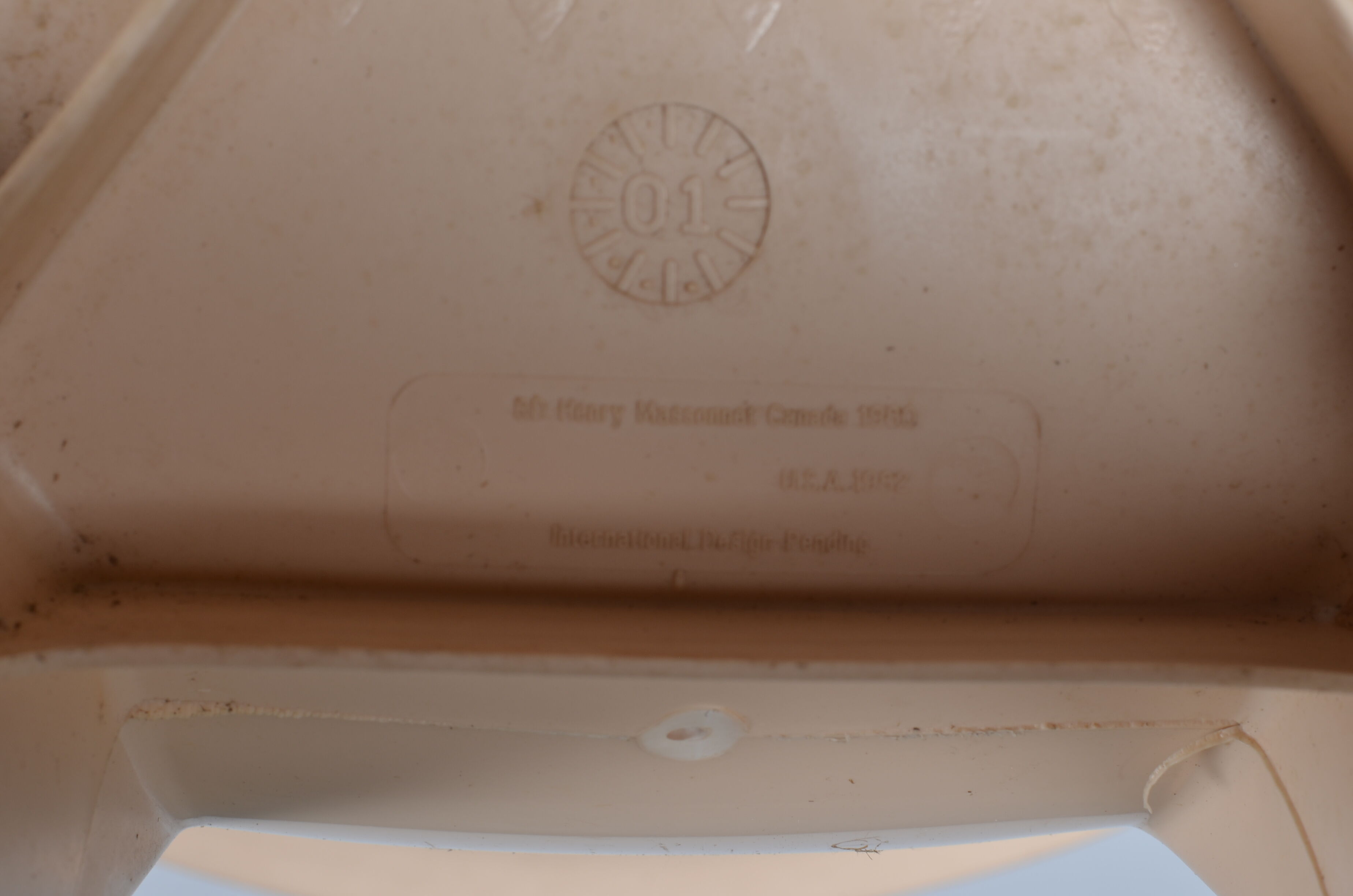 Monobloc chair Henry Massonnet