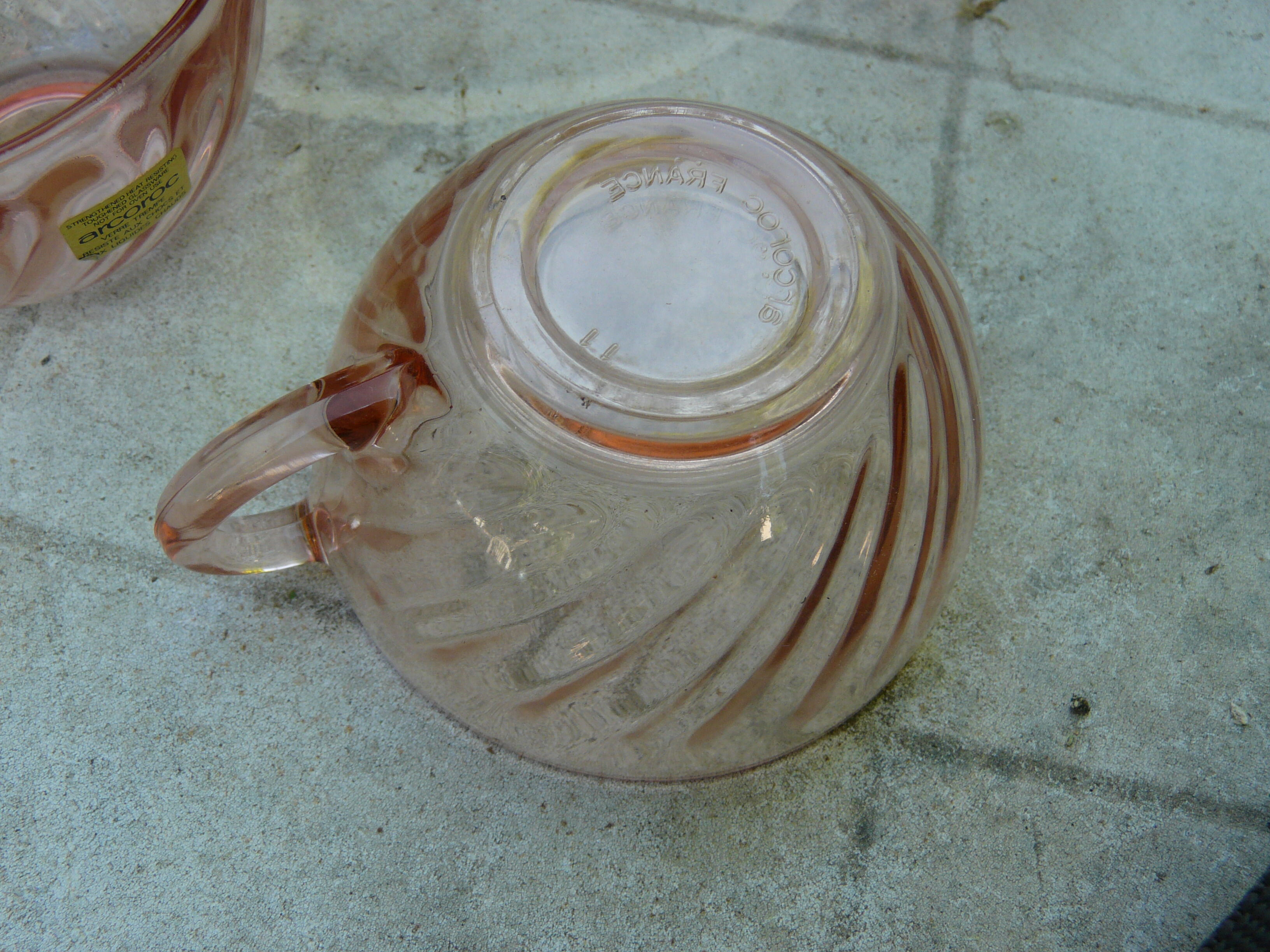 Set of 6 pink tea cups with rosaline sub-cup Arcoroc Luminarc