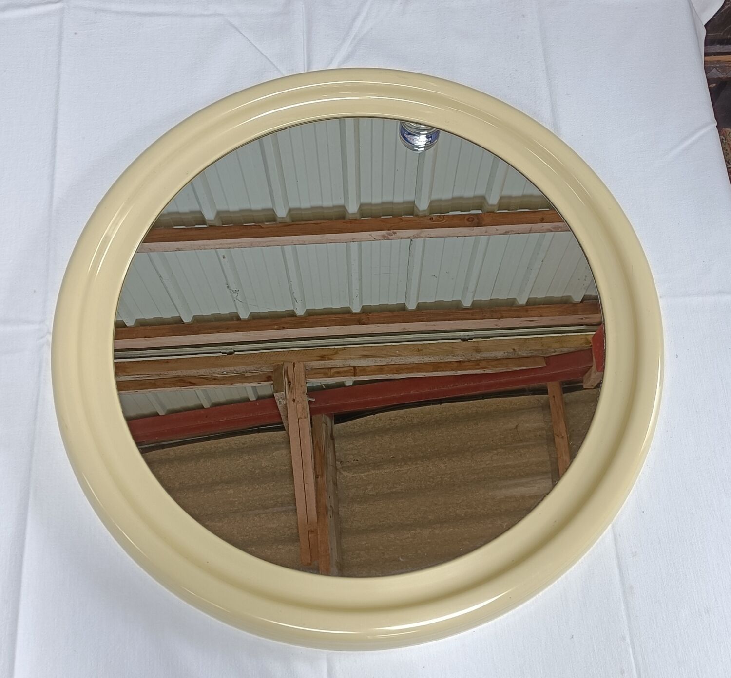 Round mirror in cream plastic, French house Syla, 70s