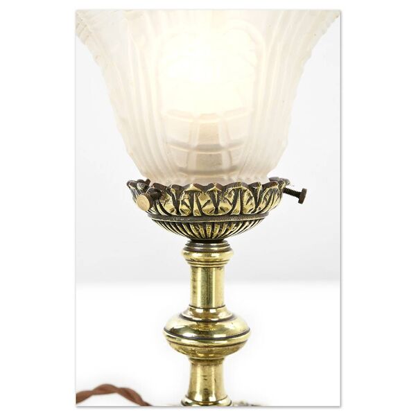 Lampe de table en laiton et verre moulé