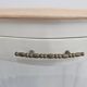Paire de tables de chevet Hollywood Regency en bronze avec dessus en marbre