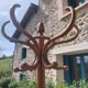 Baumann parrot coat rack