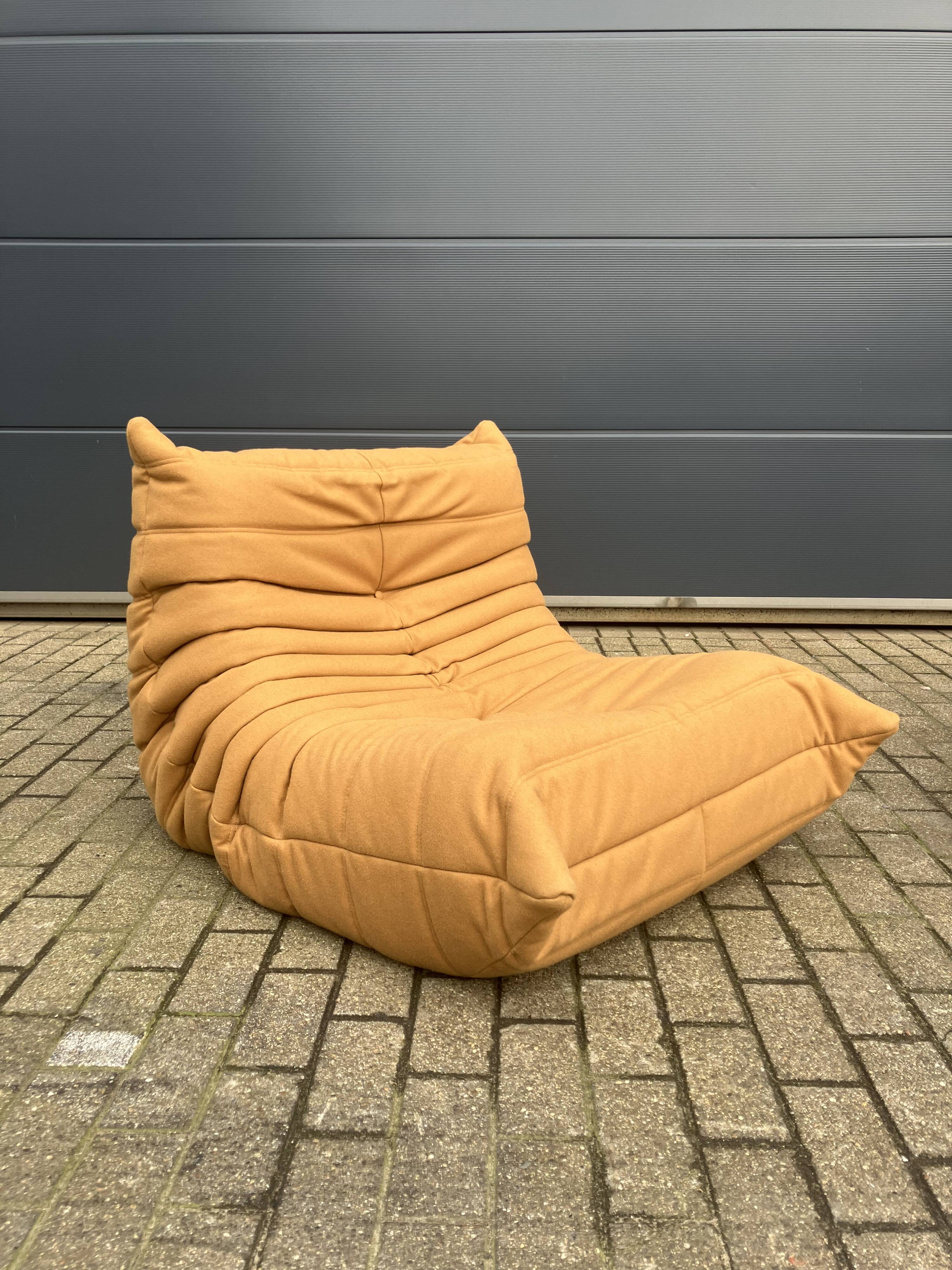 2x 100% authentic Ligne Roset Togo 1zits in NIEUWSTAAT!!