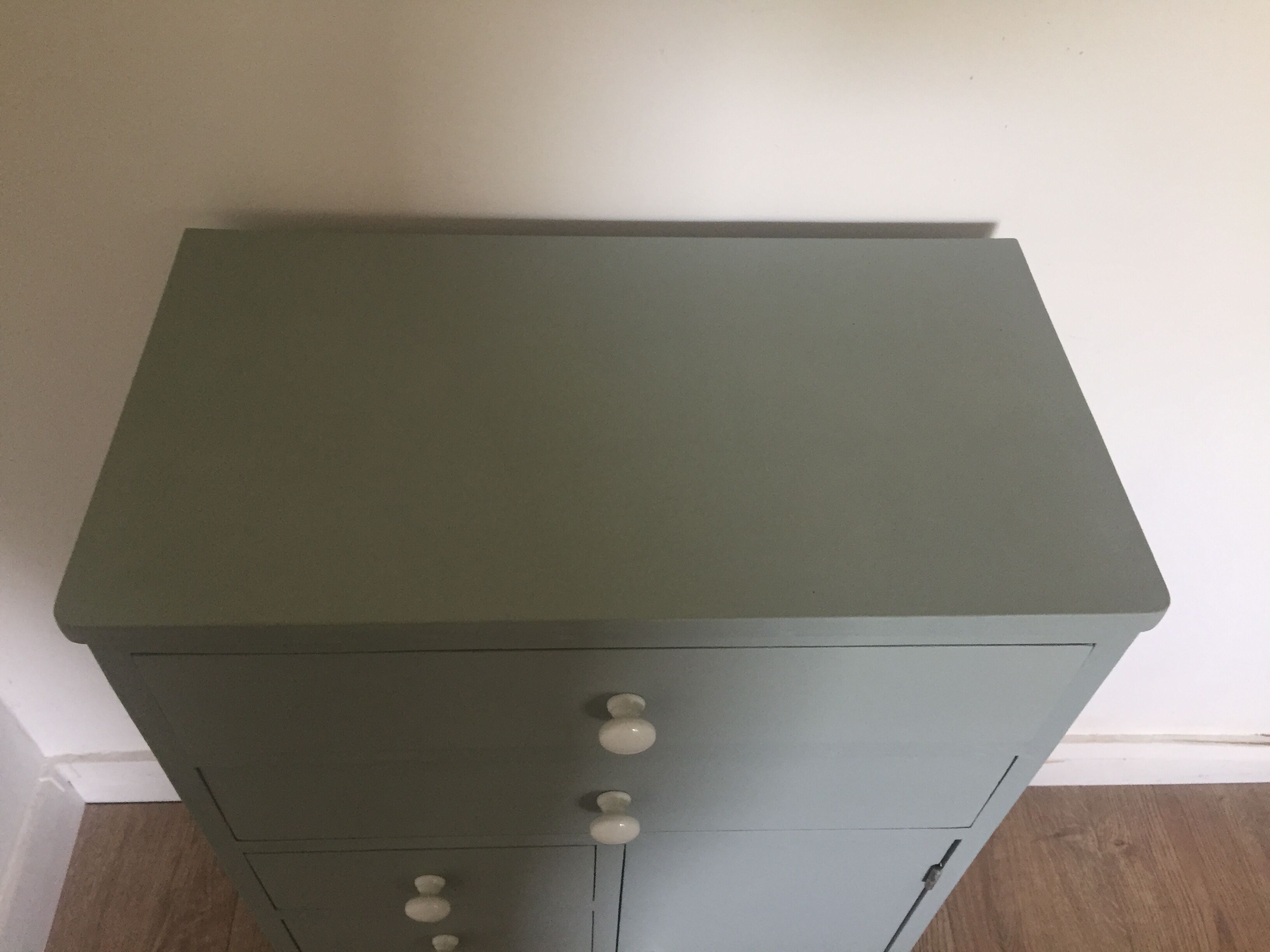 Small chest of drawers