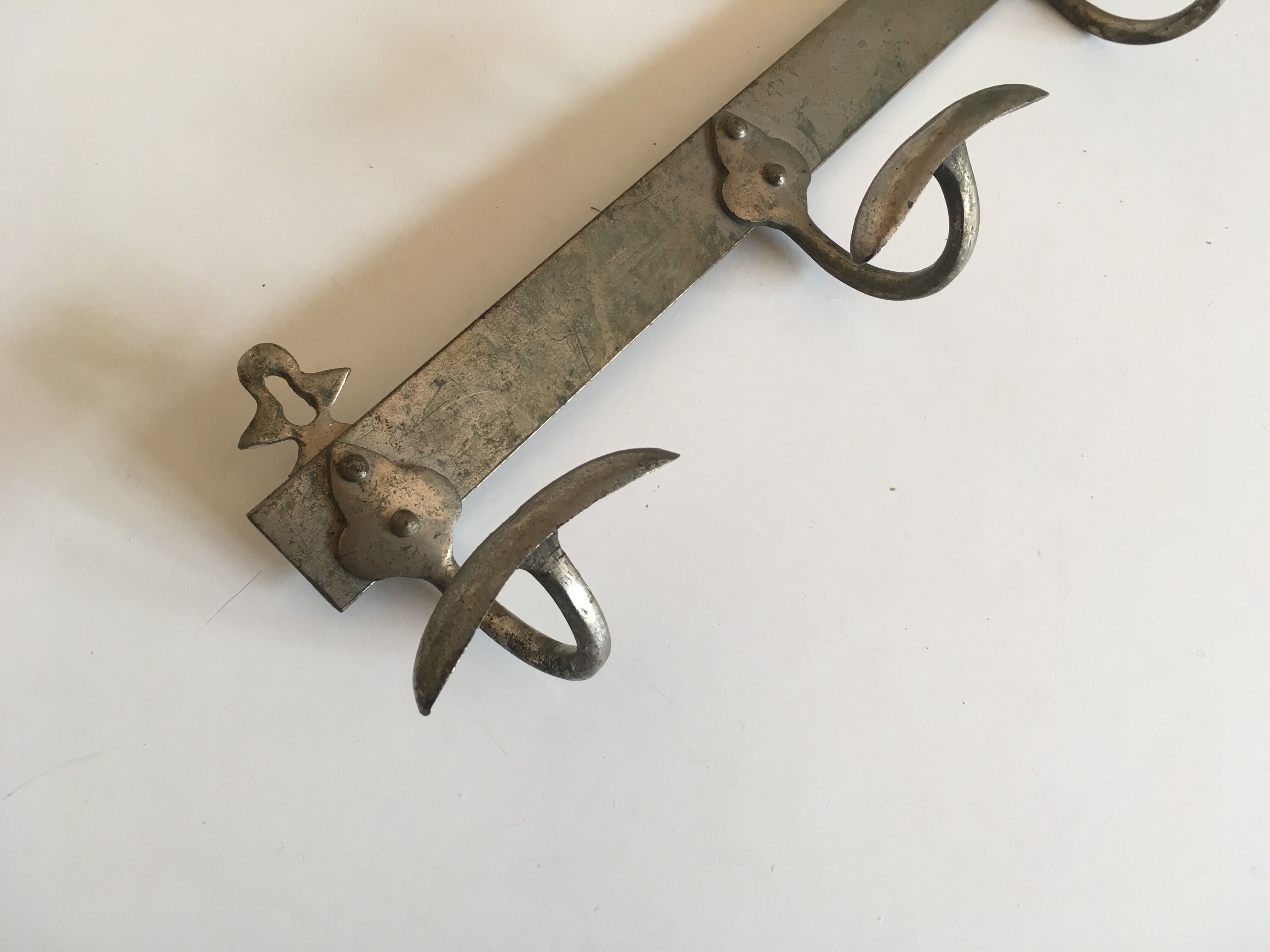 Patère wears hotel coats in nickel metal, early 20th.