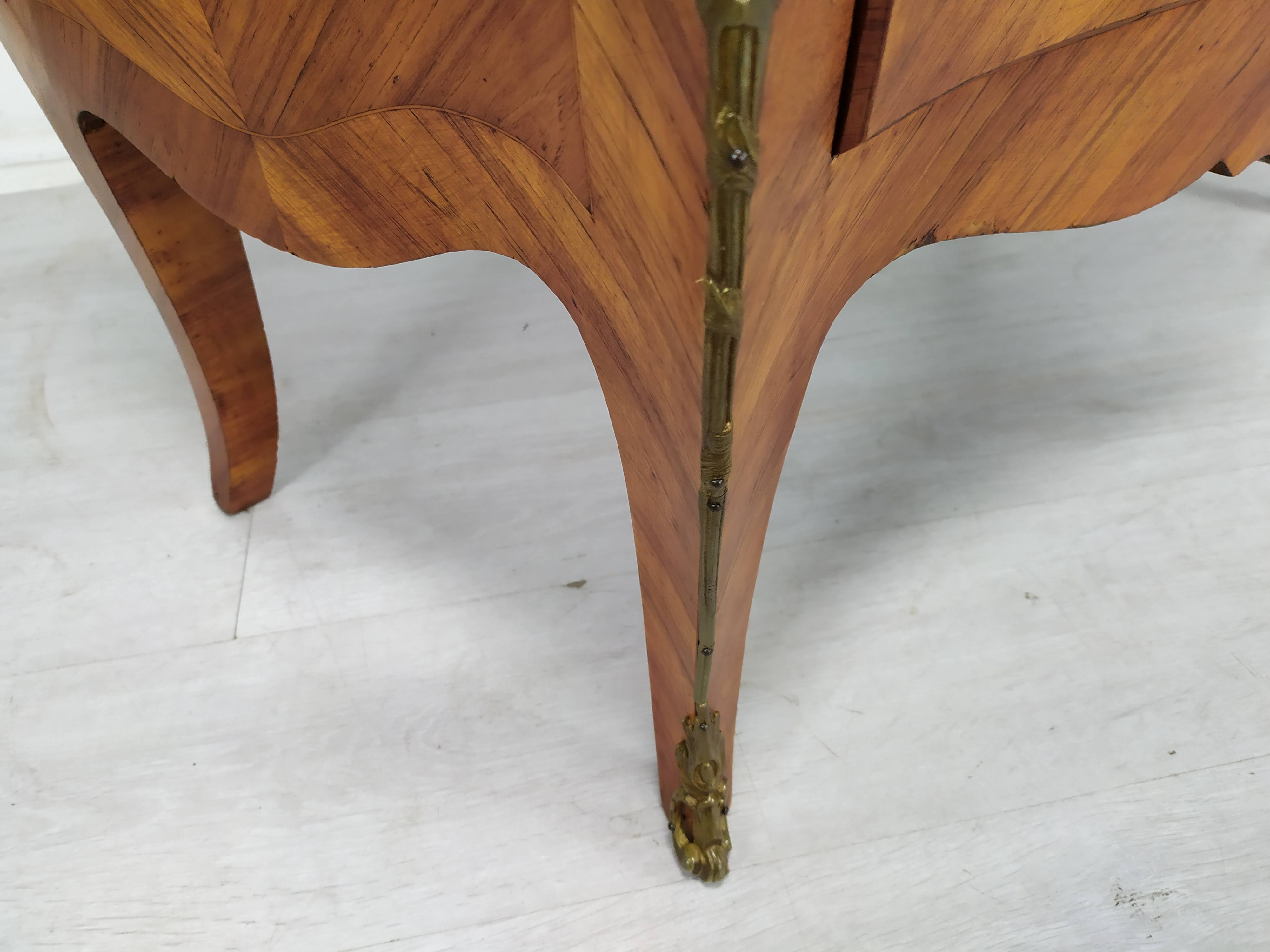 Curved chest of drawers louis XV