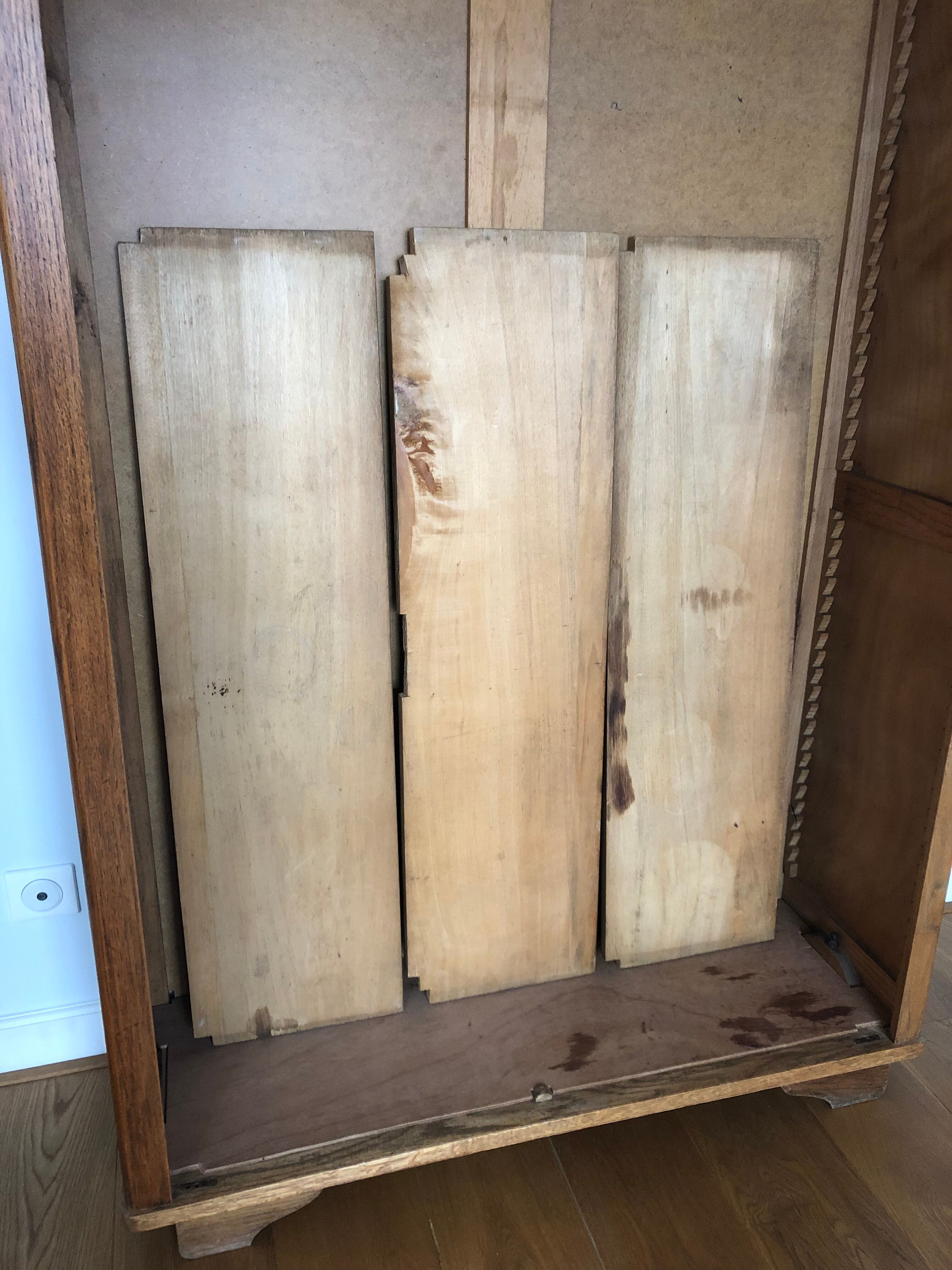 Glass cabinet